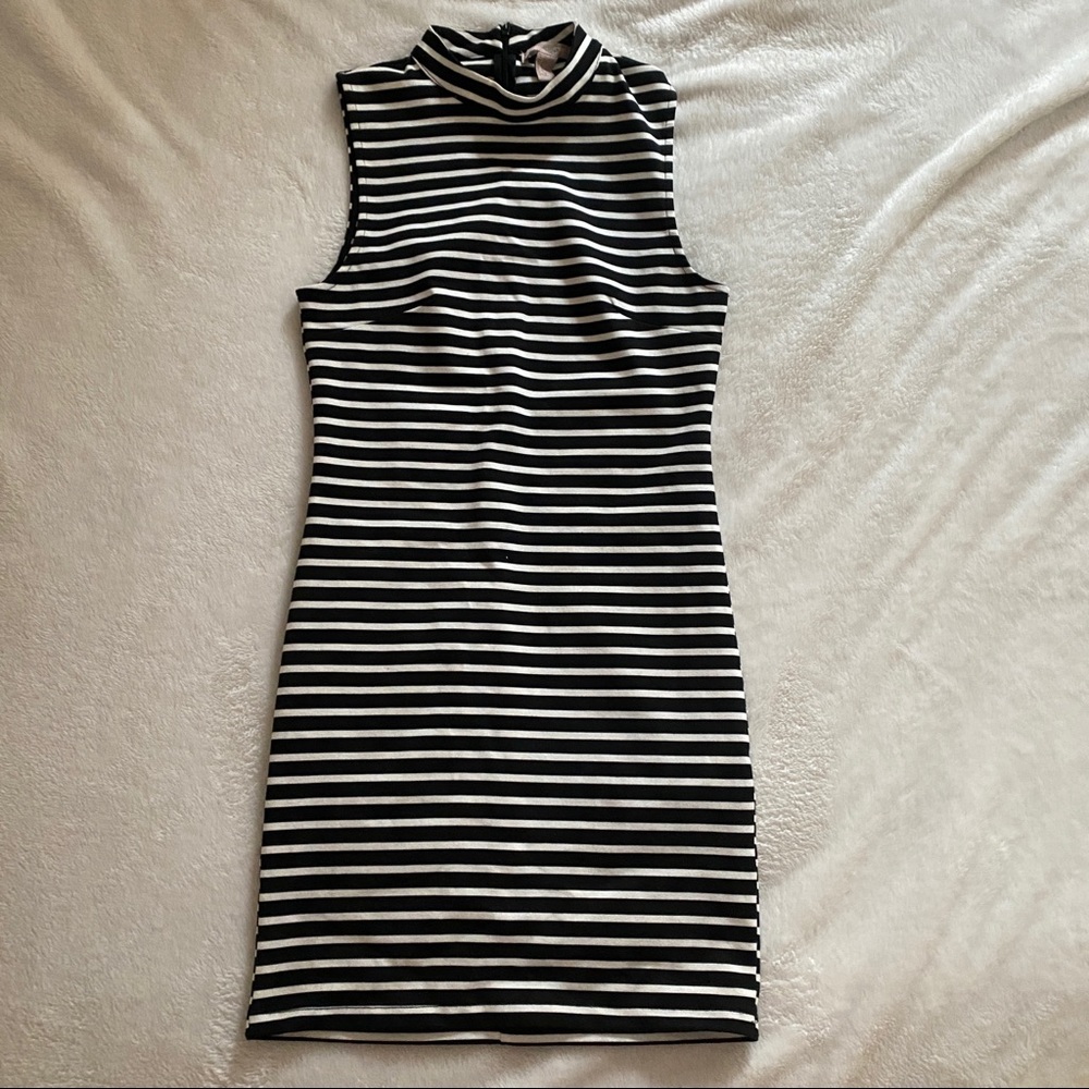 F21 Contemporary Dress